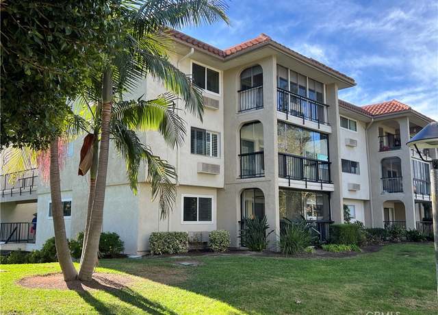 Property at 3243 San Amadeo Unit 2H, Laguna Woods, CA 92637, 3 beds, 2 baths