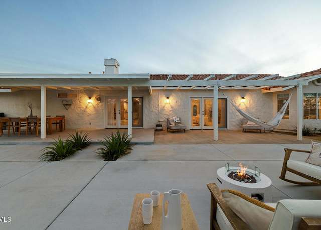 Property at 8975 Fortuna Ave, Yucca Valley, CA 92284, 4 beds, 2.5 baths