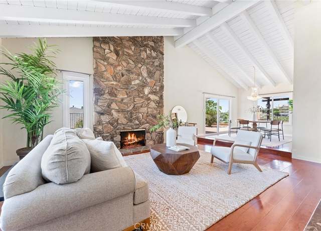 Property at 2223 E Vista Mesa Way, Orange, CA 92867, 4 beds, 3 baths