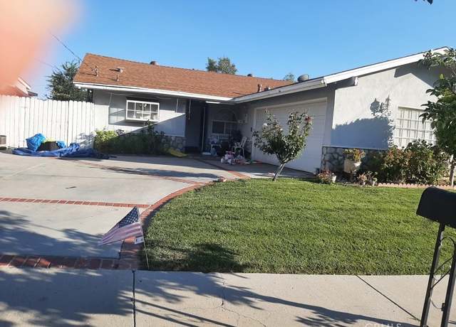 Property at 28234 Enderly St, Canyon Country, CA 91351, 4 beds, 2 baths