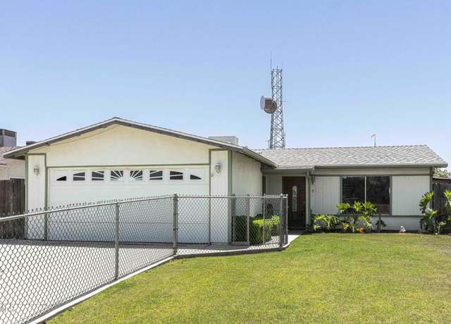 Property at 1215 McKinley Ave, Bakersfield, CA 93308, 3 beds, 2 baths