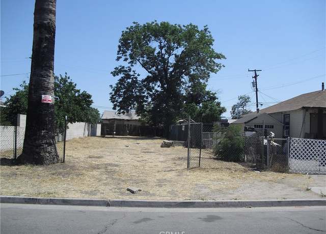 Property at 225 E 5th St, Bakersfield, CA 93307