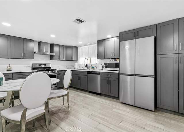Property at 8801 Cedros Ave #7, Panorama City, CA 91402, 3 beds, 2.5 baths