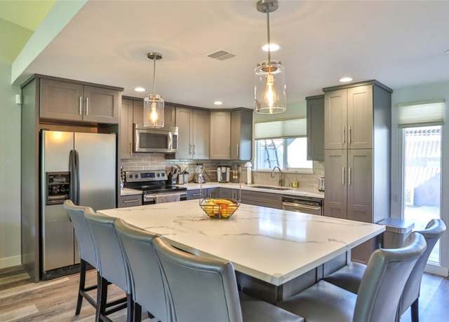 Property at 49171 Washington St, La Quinta, CA 92253, 3 beds, 2 baths