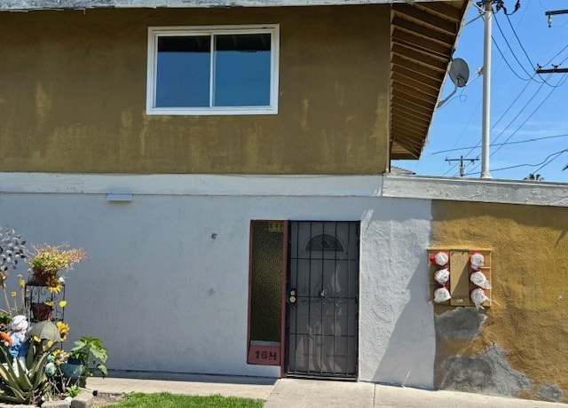 Property at 631 S Fairview St Unit 16H, Santa Ana, CA 92704, 2 beds, 1.5 baths