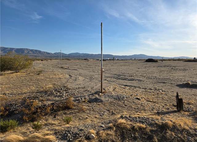 Property at 9 E Avenue S, Littlerock, CA 93543