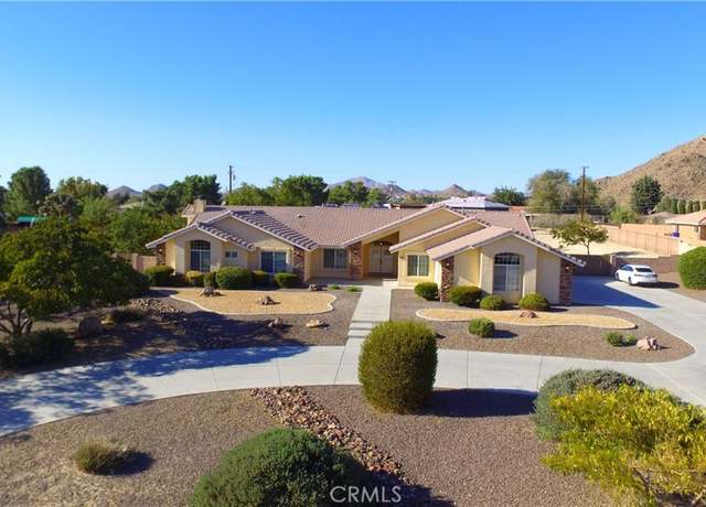 Property at 19640 Yanan Rd, Apple Valley, CA 92307, 4 beds, 3 baths