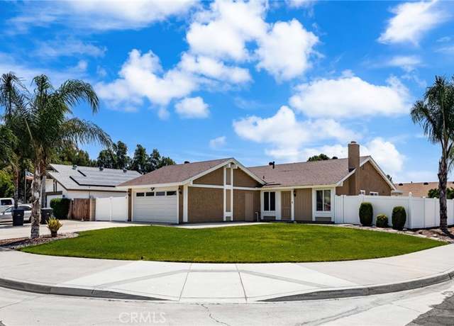 Property at 11230 Peachtree Pl, Riverside, CA 92505, 3 beds, 2 baths
