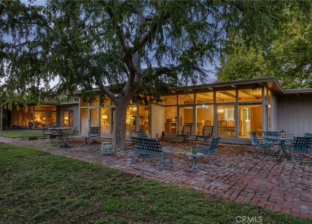 Property at 5646 E Park Circle Dr, Fresno, CA 93727, 5 beds, 3 baths