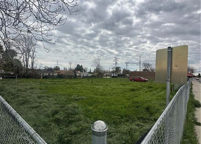 Property at 146 Farmersville, Farmersville, CA 93223