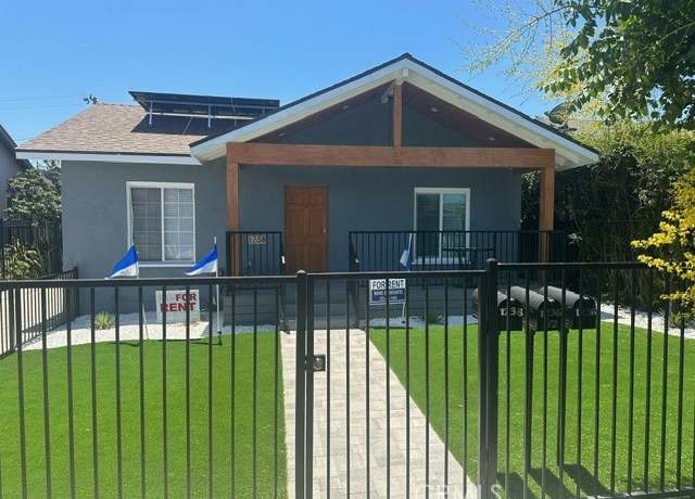 Property at 1238 W 90th Pl, Los Angeles, CA 90044, 6 beds, 3 baths