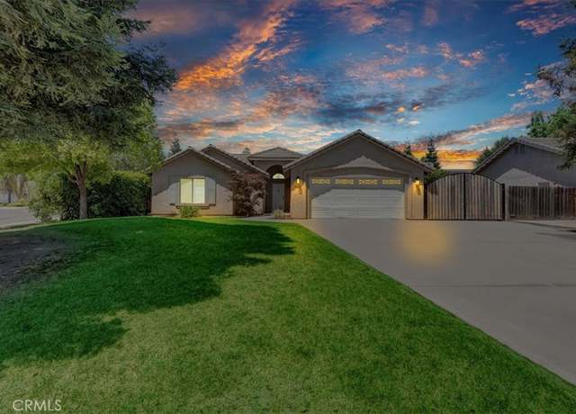 Property at 2119 N Zachary St, Visalia, CA 93291, 3 beds, 2 baths