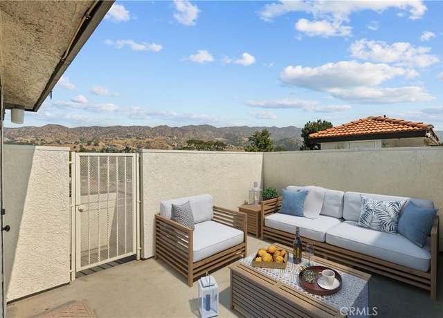 Property at 1723 Landis St #203, Burbank, CA 91504, 2 beds, 2 baths