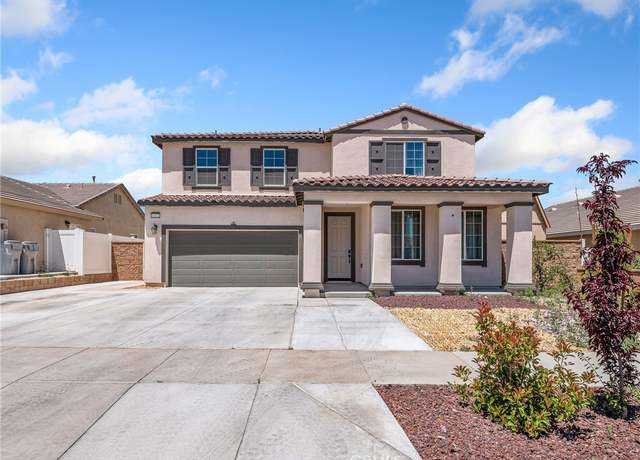 Property at 14432 Hartford St, Hesperia, CA 92344, 4 beds, 3 baths
