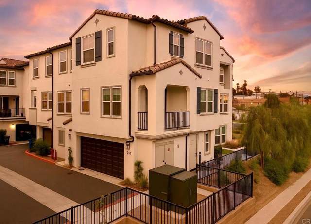 Property at 2328 Stardust Gln, Escondido, CA 92025, 2 beds, 2.5 baths