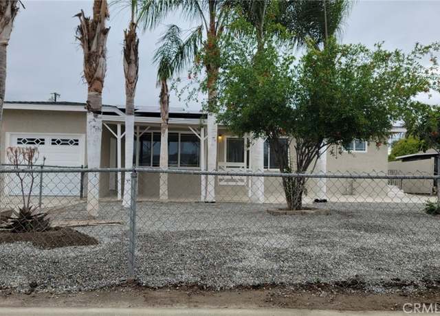 Property at 880 S State St, Hemet, CA 92543, 4 beds, 2 baths