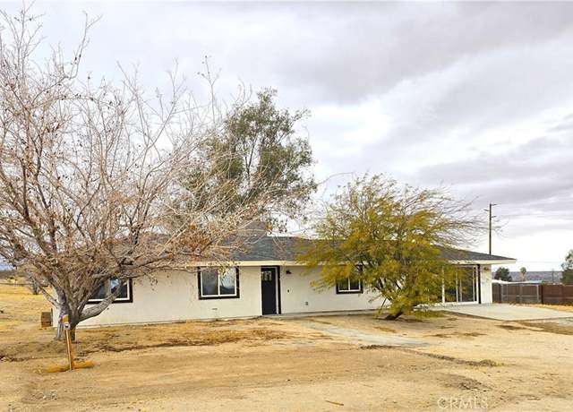 Property at 6836 Mount Shasta Ave, Joshua Tree, CA 92252, 3 beds, 2 baths