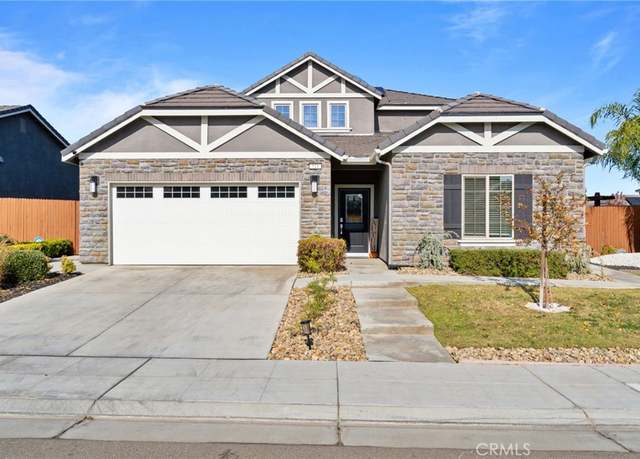 Property at 521 Blue Oak Ln W, Madera, CA 93636, 4 beds, 3.5 baths