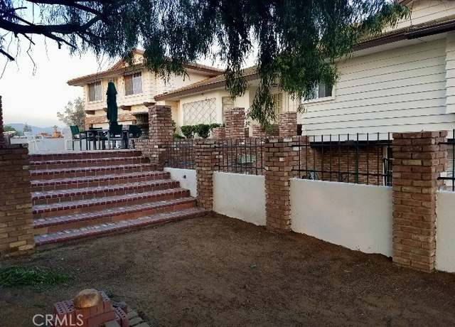 Property at 8450 54th St, Jurupa Valley, CA 92509, 6 beds, 4.5 baths