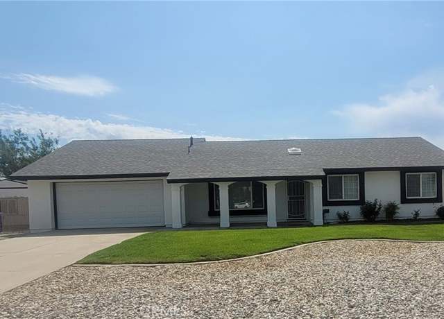 Property at 12203 Clearview Dr, Victorville, CA 92392, 3 beds, 2 baths