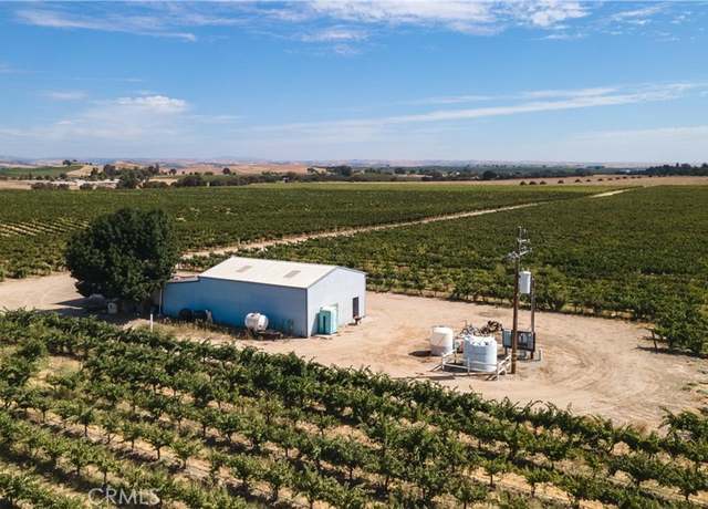 Property at 1600 Adobe Rd, Paso Robles, CA 93446
