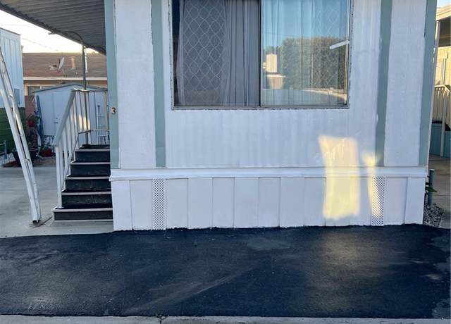 Property at 2101 245th St #3, Lomita, CA 90717, 1 bed, 1 bath