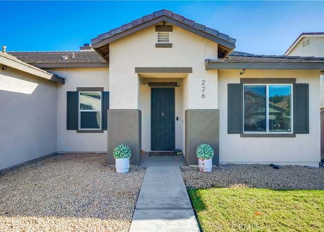 Property at 226 La Amistad Way, Hemet, CA 92545, 4 beds, 2 baths