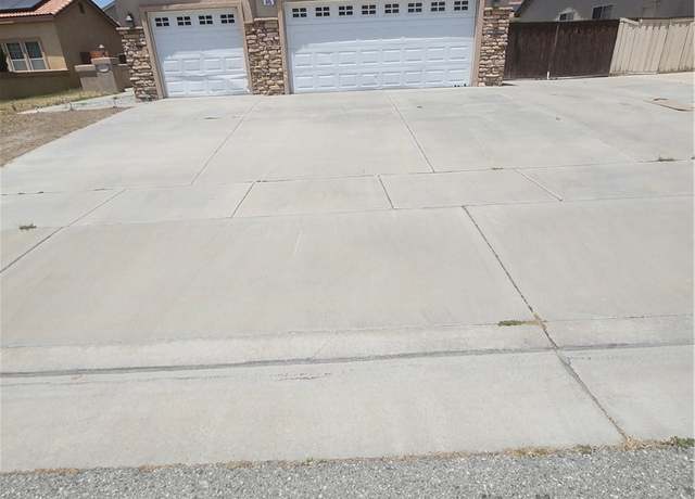 Property at 945 Newport Dr, San Jacinto, CA 92583, 6 beds, 3 baths