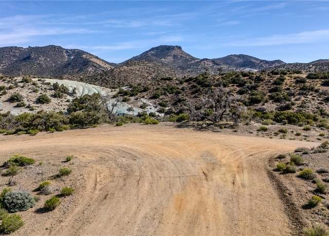 Property at 11101 Halter Dr, Tehachapi, CA 93561