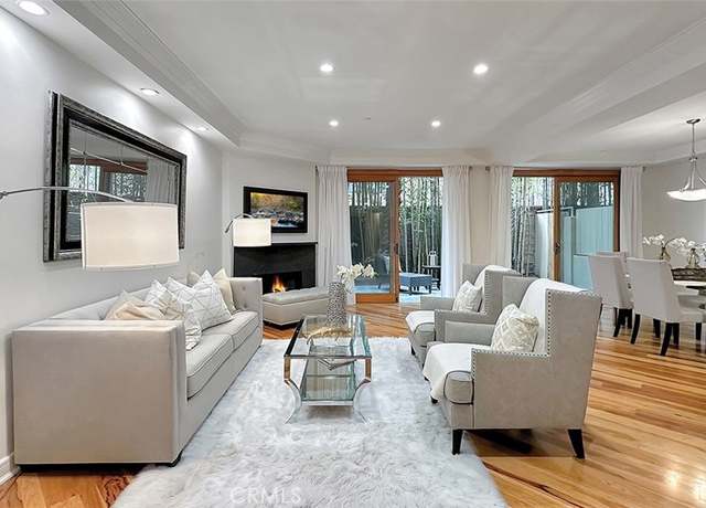 Property at 411 N Oakhurst Dr #102, Beverly Hills, CA 90210, 3 beds, 2.5 baths