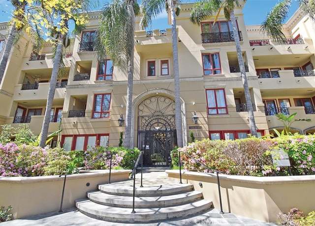 Property at 411 N Oakhurst Dr #102, Beverly Hills, CA 90210, 3 beds, 2.5 baths