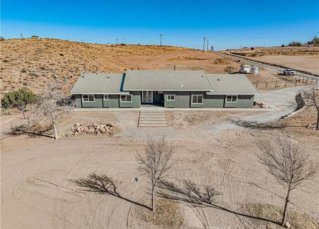 Property at 1705 Carson Mesa Rd, Palmdale, CA 93550, 3 beds, 3 baths