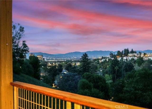 Property at 5084 Llano Dr, Woodland Hills, CA 91364, 4 beds, 3.5 baths