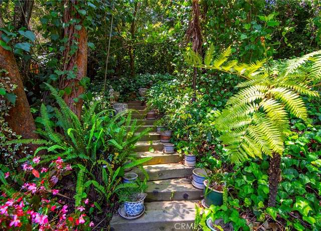 Property at 2363 Coldwater Canyon Dr, Beverly Hills, CA 90210, 4 beds, 3 baths
