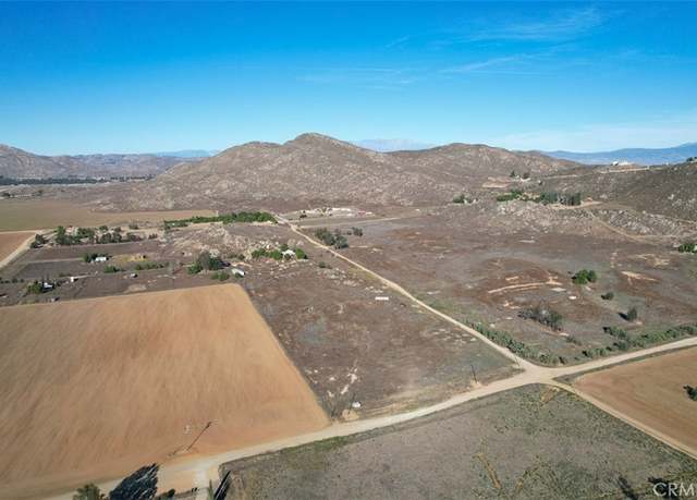 Property at 31700 Holland Rd, Winchester, CA 92596