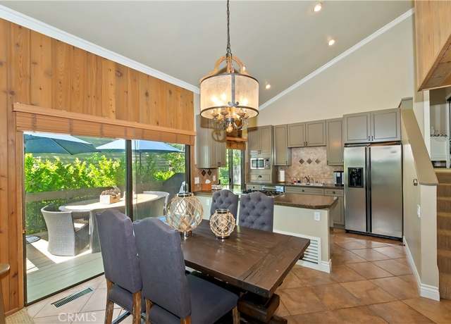 Property at 27657 Peninsula Drive #113, Lake Arrowhead, CA 92352, 4 beds, 2 baths