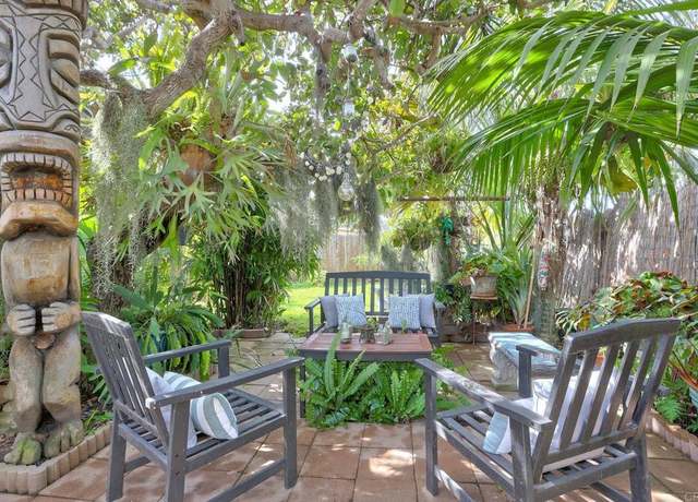Property at 790 Avocado Ln, Carlsbad, CA 92008, 4 beds, 3 baths