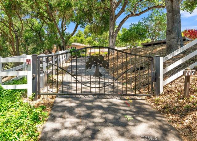 Property at 117 Frontier Way, Templeton, CA 93465, 3 beds, 3 baths