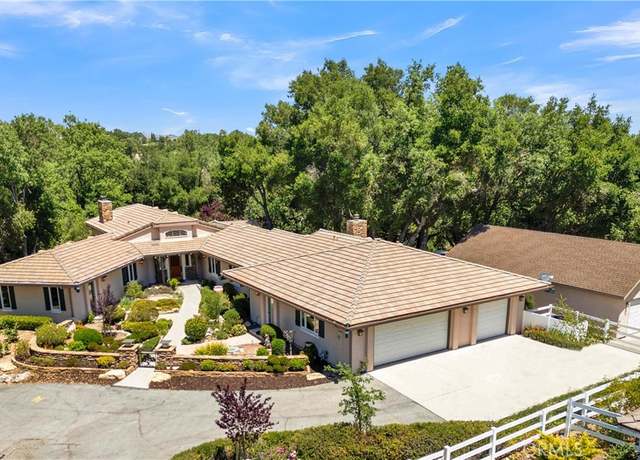 Property at 117 Frontier Way, Templeton, CA 93465, 3 beds, 3 baths