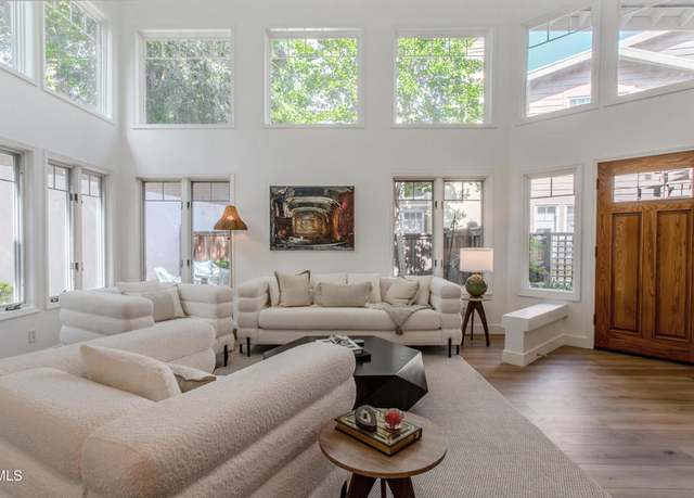 Property at 2759 Butter Creek Dr, Pasadena, CA 91107, 3 beds, 2.5 baths