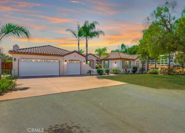 Property at 731 Oak Glade Dr, Fallbrook, CA 92028, 5 beds, 3.5 baths