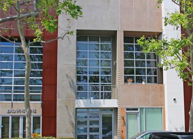 Property at 113 E City Place Dr E, Santa Ana, CA 92705, 1 bed, 2.5 baths