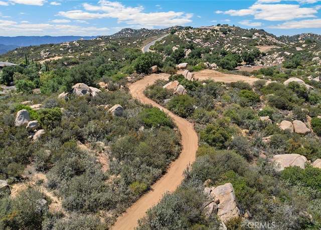 Property at 42125 Angels Peak Ct, Murrieta, CA 92562