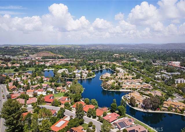Property at 4424 Park Jazmin, Calabasas, CA 91302, 2 beds, 2.5 baths