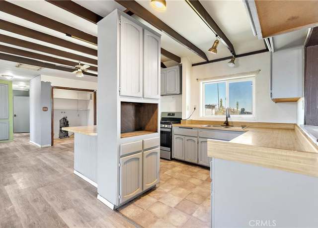 Property at 10888 Phelan Rd, Oak Hills, CA 92344, 1 bed, 1 bath