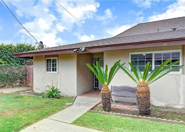 Property at 521 S Lyon St #37, Santa Ana, CA 92701, 2 beds, 2 baths