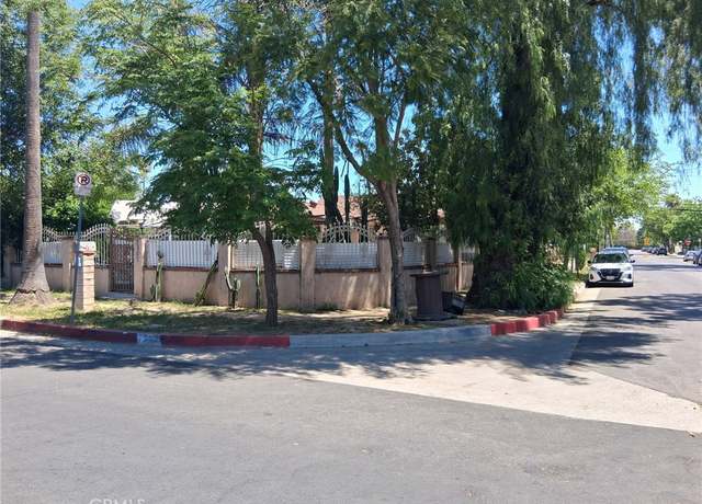 Property at 7502 Remmet Ave, Canoga Park, CA 91303, 2 beds, 1 bath