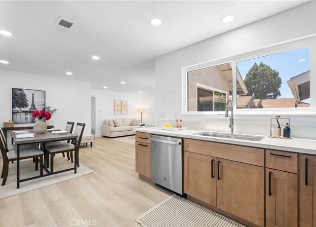 Property at 9554 Bickley Dr #8, Huntington Beach, CA 92646, 3 beds, 2 baths