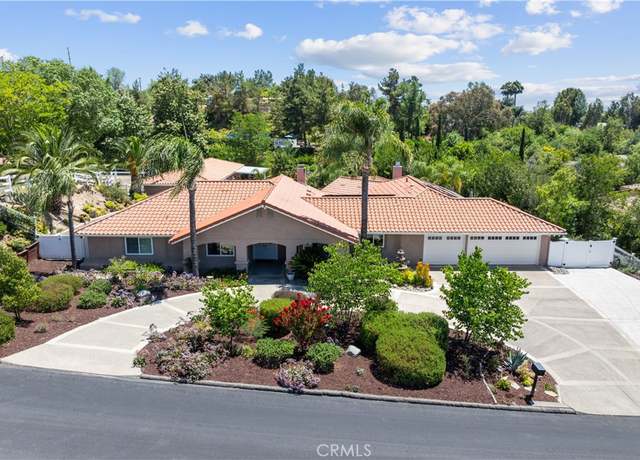 Property at 40340 Calle Torcida, Temecula, CA 92591, 5 beds, 3 baths