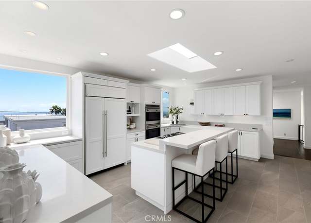 Property at 420 34th St, Manhattan Beach, CA 90266, 5 beds, 4 baths